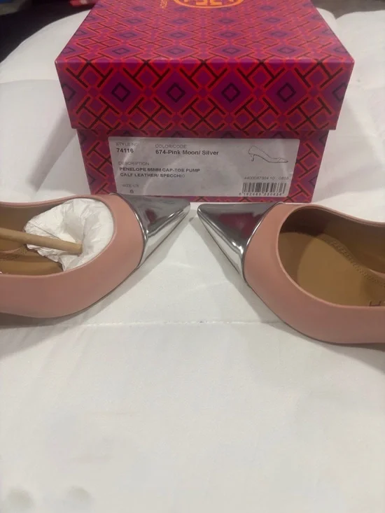 Tory Burch Blush Pink Pointed Pumps with Silver Cap Toe - Picture 4 of 10
